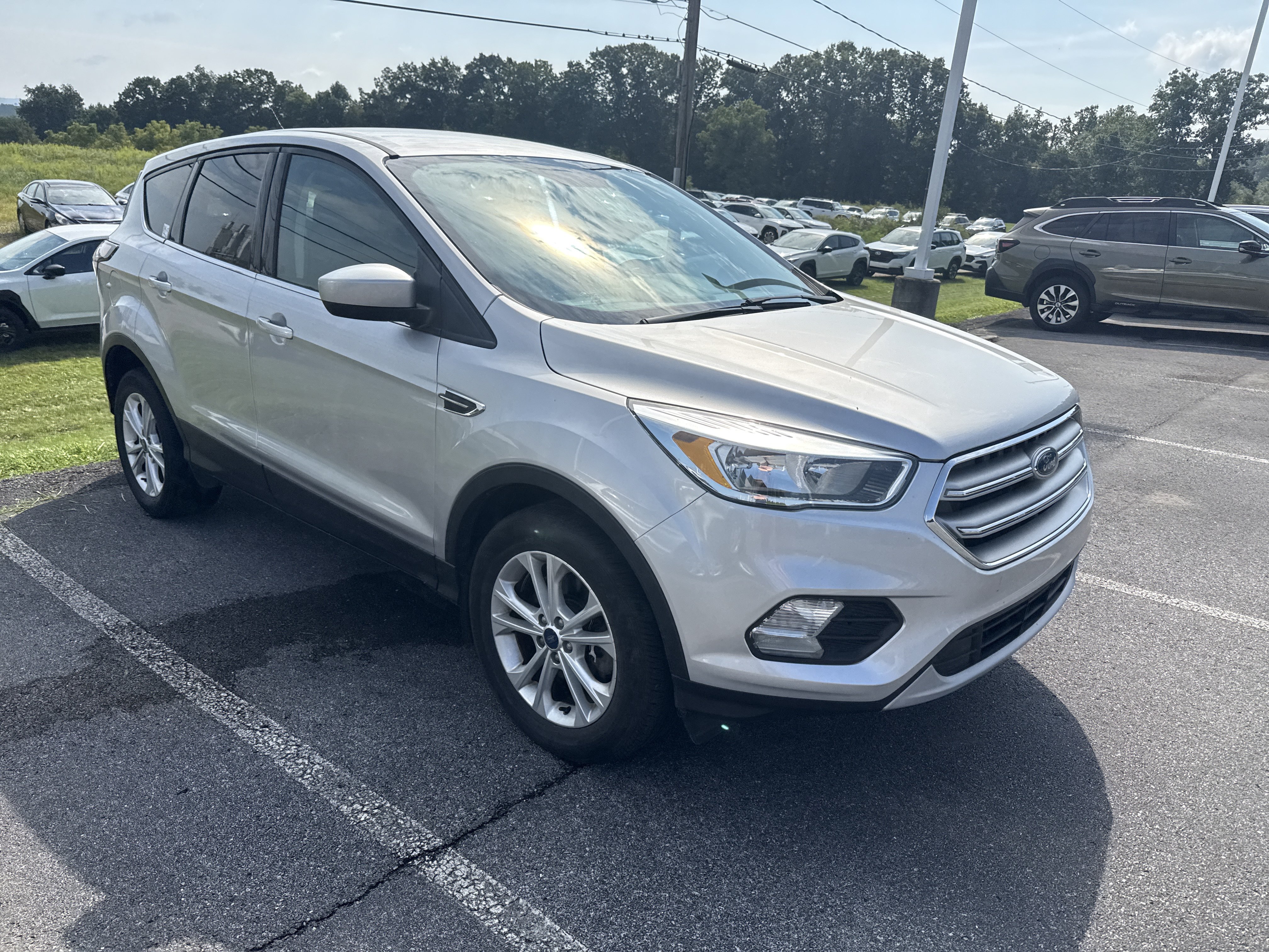 Used 2017 Ford Escape SE