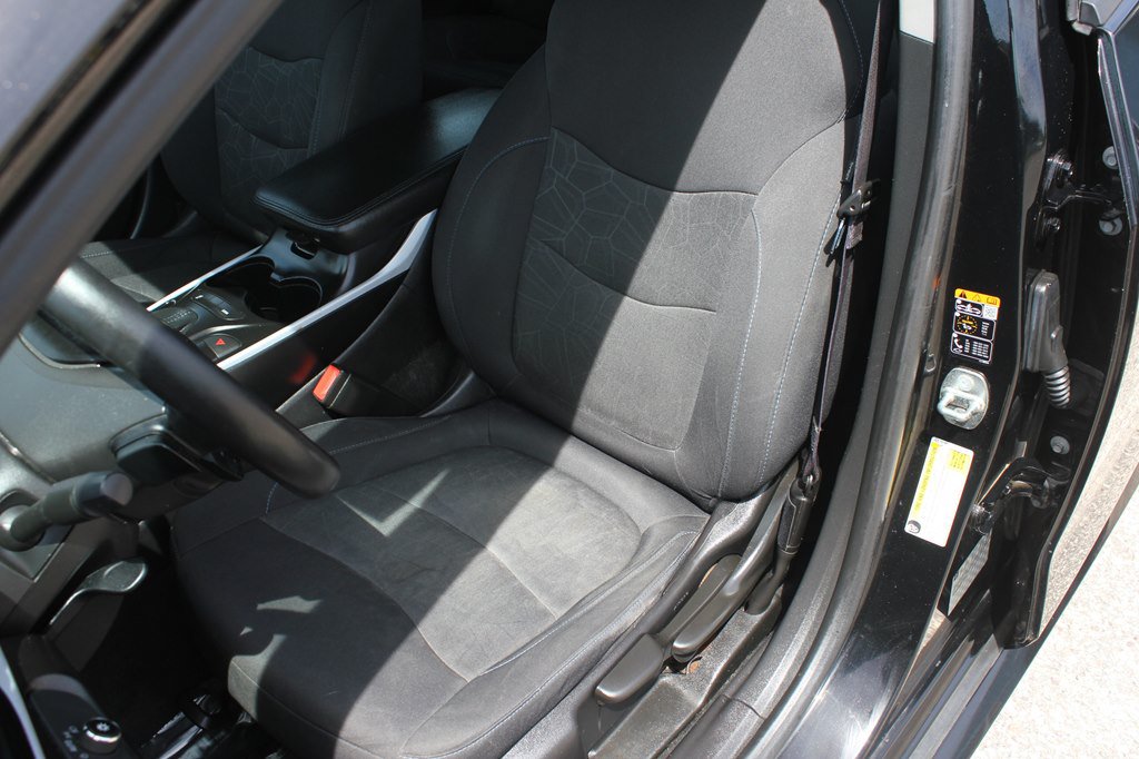 Used 2017 Chevrolet Volt LT w/ Comfort Package FWD image 30