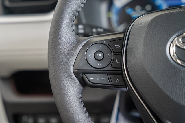 New 2025 Toyota RAV4 Limited image 33