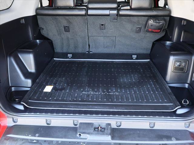Used 2021 Toyota 4Runner Venture w/ Moonroof Package AWD/4WD image 6