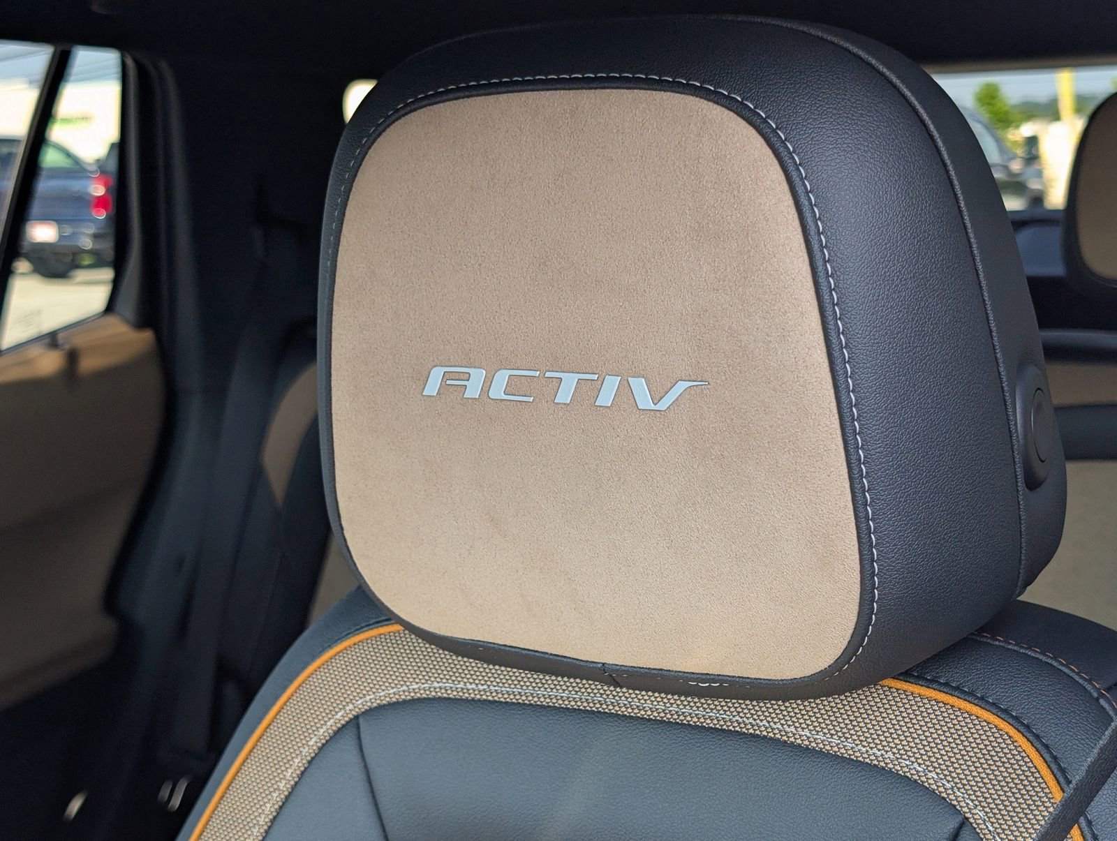 New 2026 Chevrolet Equinox ACTIV w/ Convenience Package III image 21