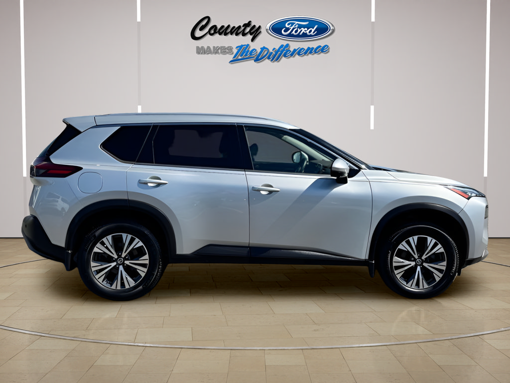 Used 2021 Nissan Rogue SV w/ Premium Package AWD/4WD image 6
