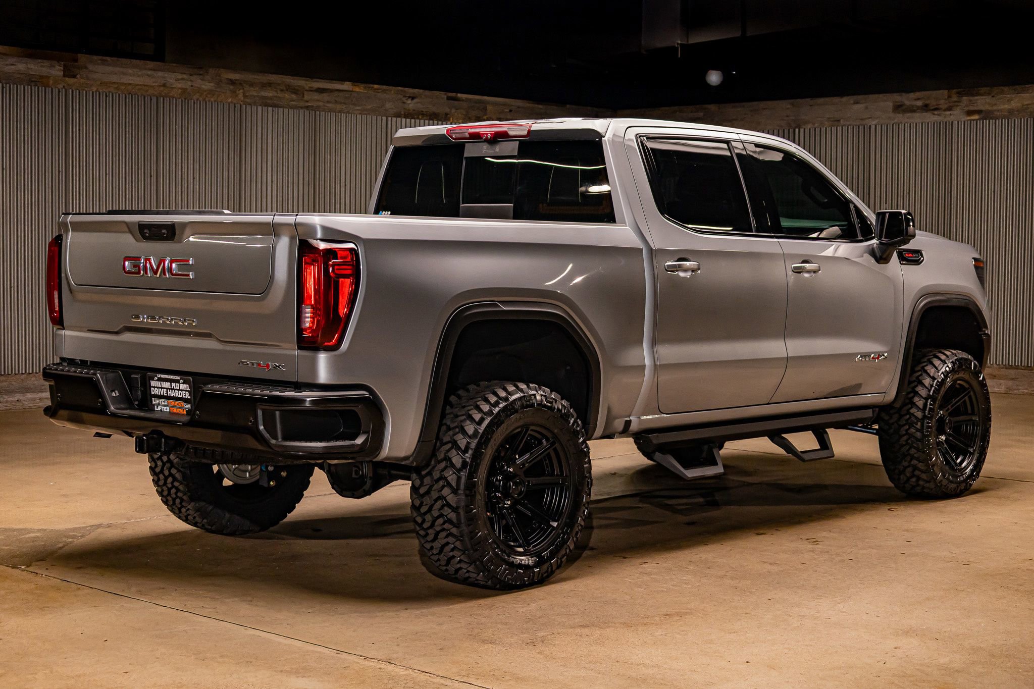 Used 2023 GMC Sierra 1500 AT4X image 10