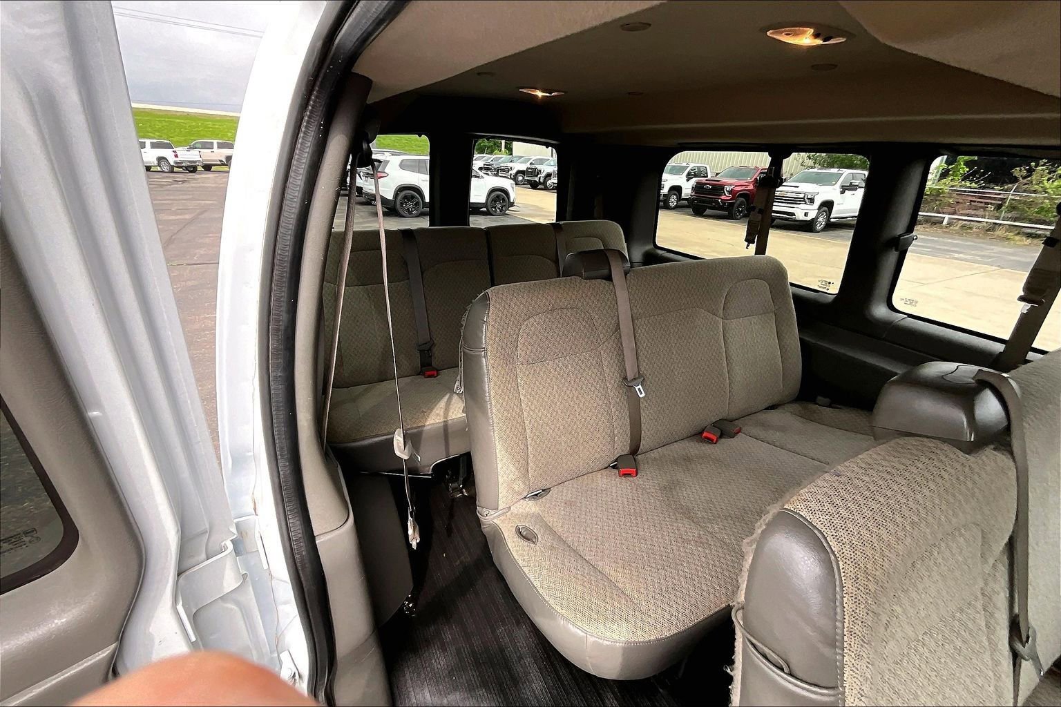 Used 2025 Chevrolet Express 2500 LT w/ LT Preferred Equipment Group RWD image 27