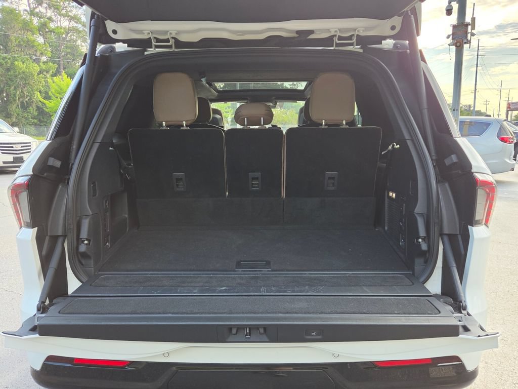 Used 2025 Lincoln Navigator Black Label AWD/4WD image 13