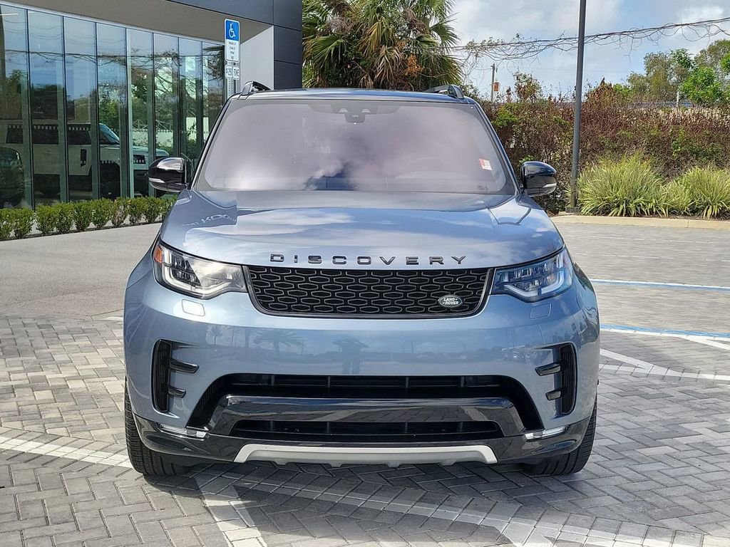 Used 2020 Land Rover Discovery Landmark image 8