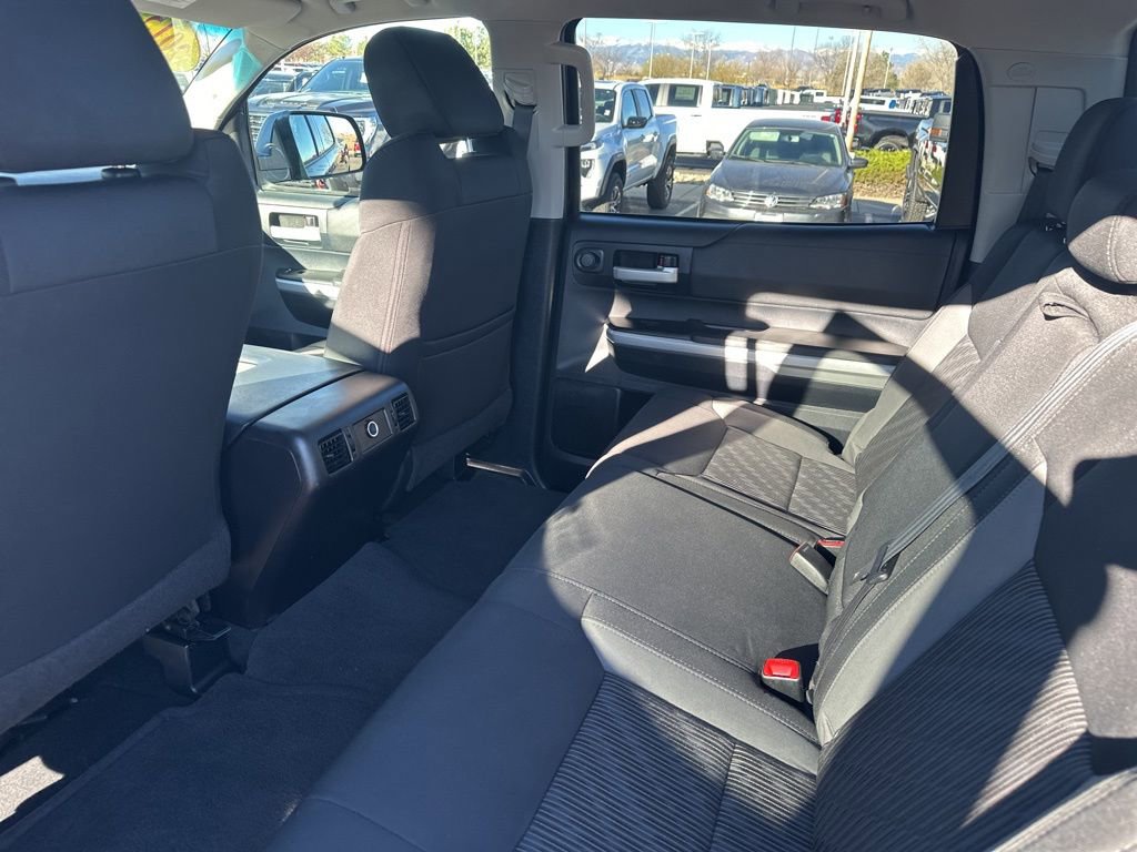 Used 2015 Toyota Tundra SR5 w/ SR5 Upgrade Package image 20