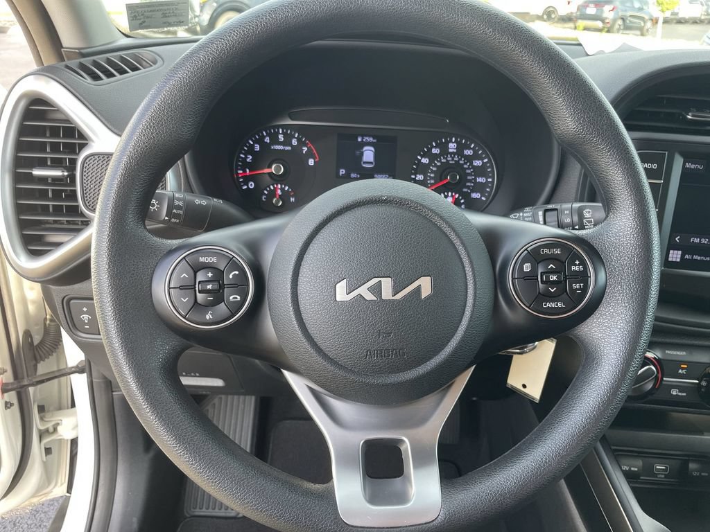 Used 2022 Kia Soul LX FWD image 14
