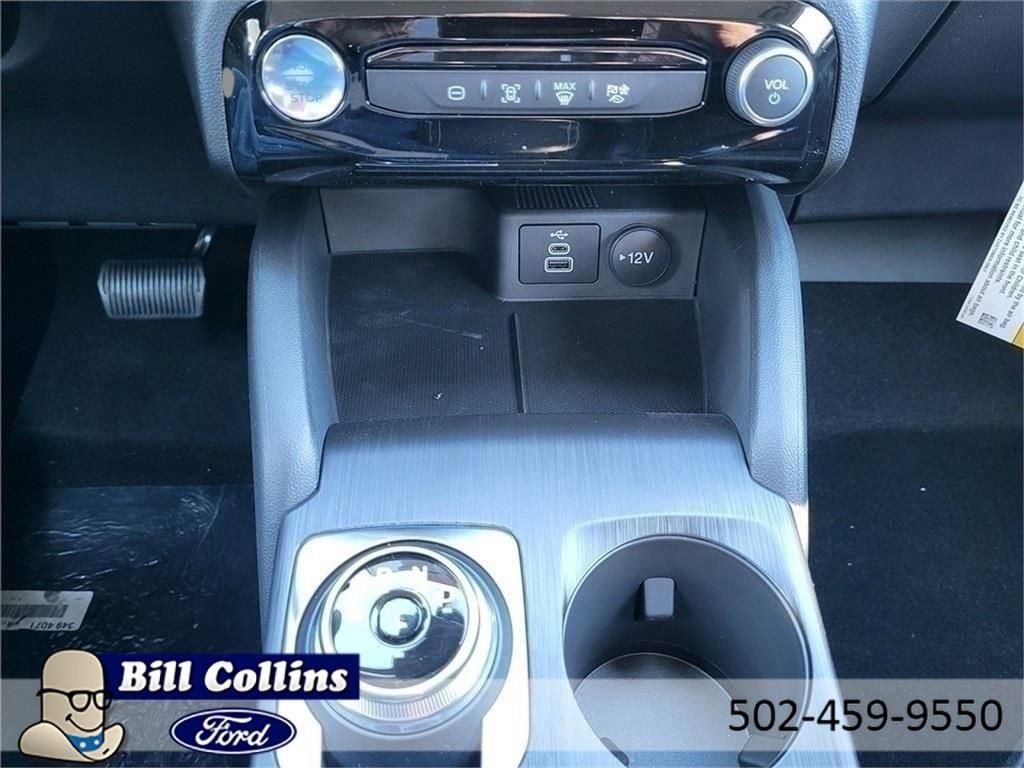 New 2024 Ford Escape SE image 18