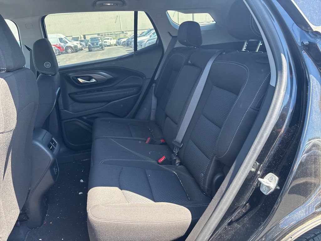 Used 2022 GMC Terrain SLE w/ Driver Convenience Package AWD/4WD image 9