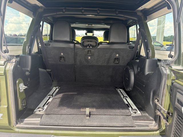 Used 2022 Jeep Wrangler Unlimited Rubicon w/ Trailer Tow Package AWD/4WD image 39