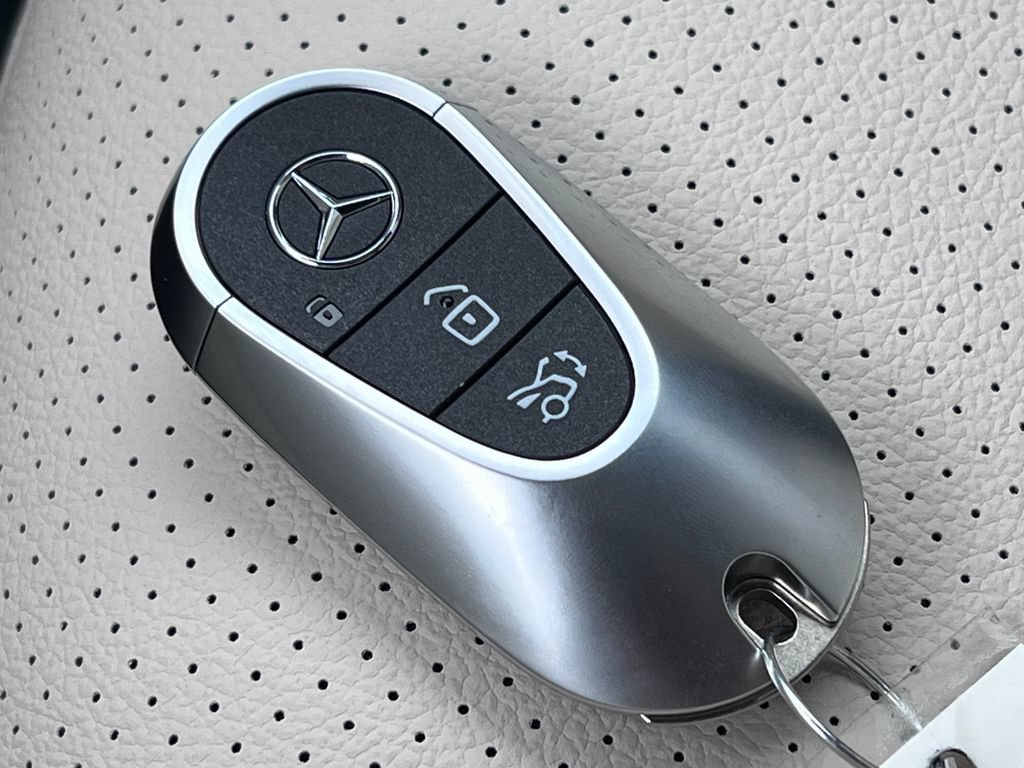 New 2026 Mercedes-Benz GLC 300 4MATIC image 30