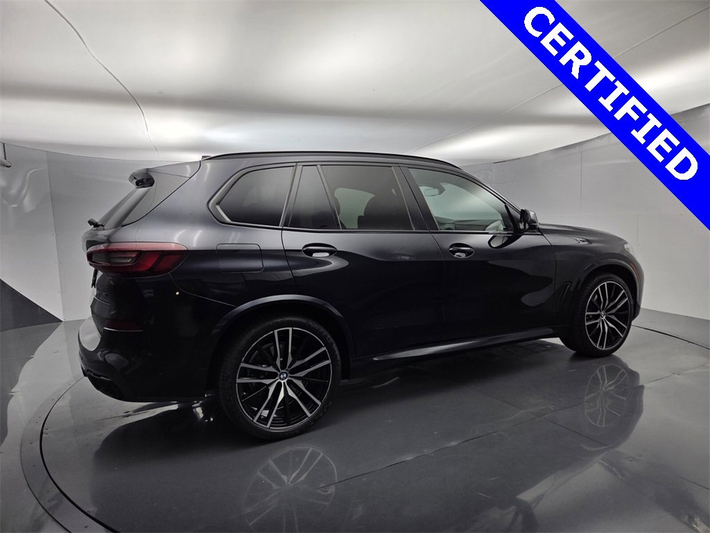 Certified 2022 BMW X5 xDrive40i w/ M Sport Package image 12
