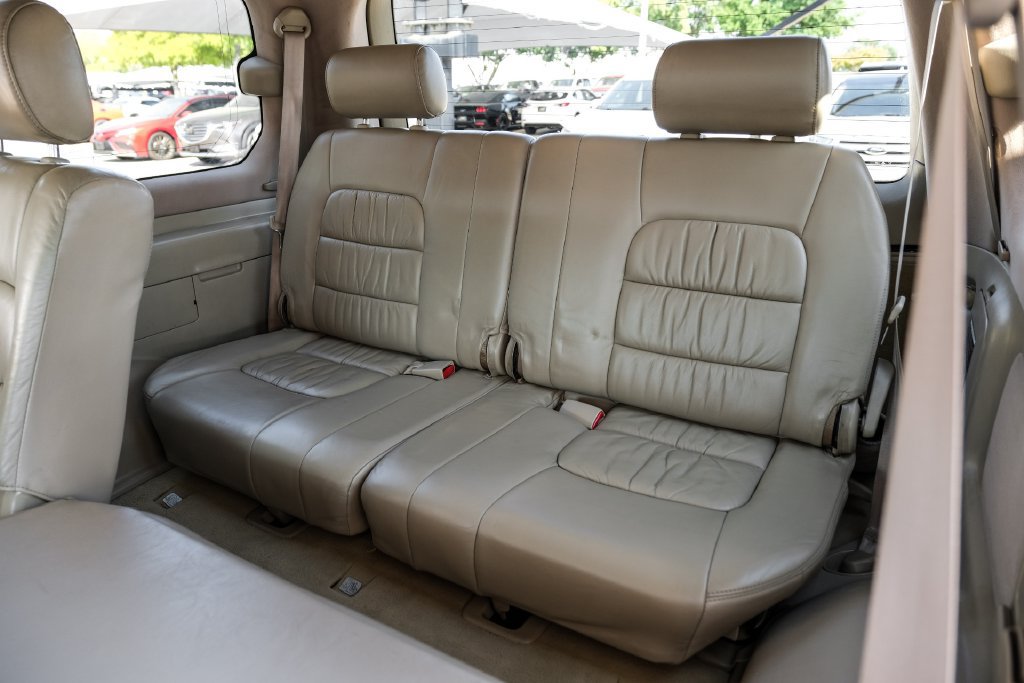 Used 2005 Lexus LX 470 4WD image 46