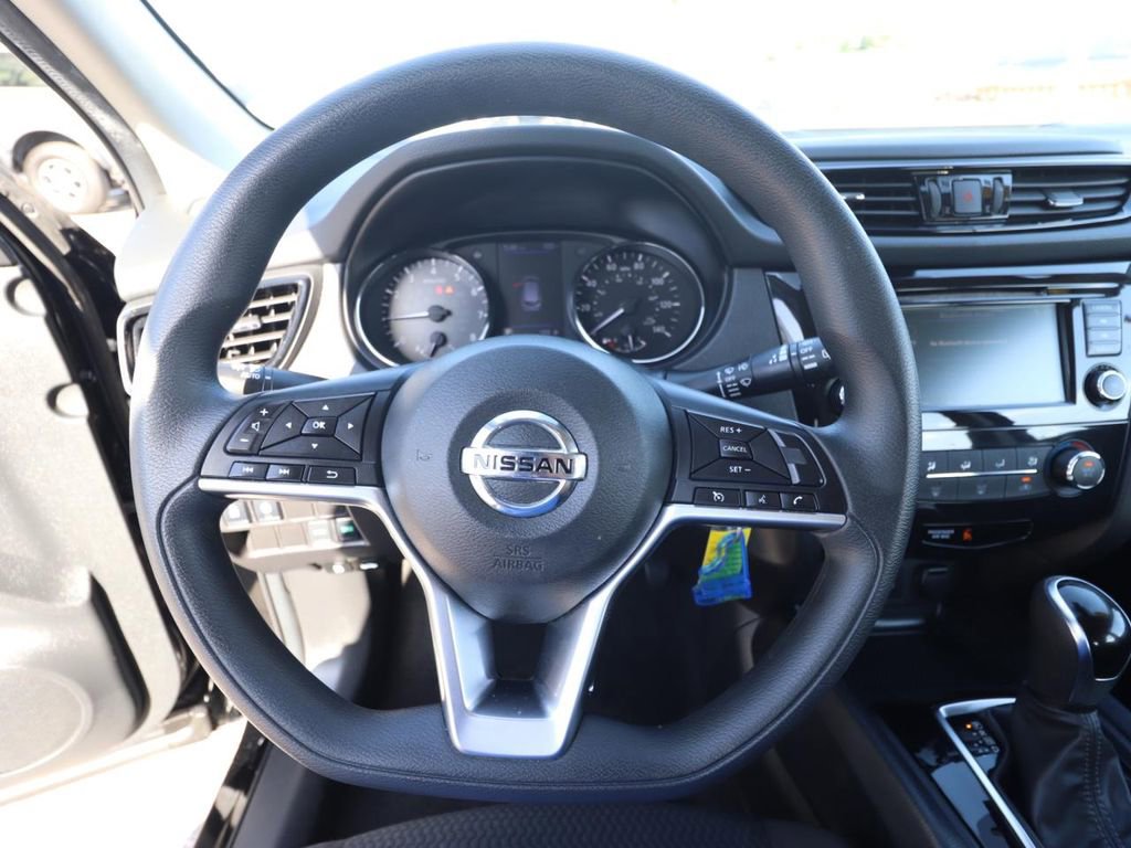 Used 2022 Nissan Rogue Sport S FWD image 17
