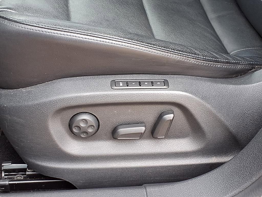 Used 2017 Volkswagen Tiguan Sport image 22