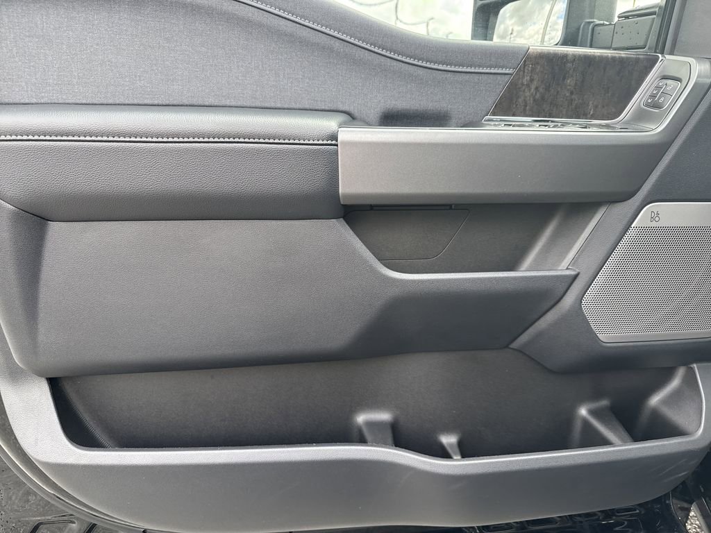 Used 2026 Ford F350 Lariat w/ Lariat Ultimate Package image 10