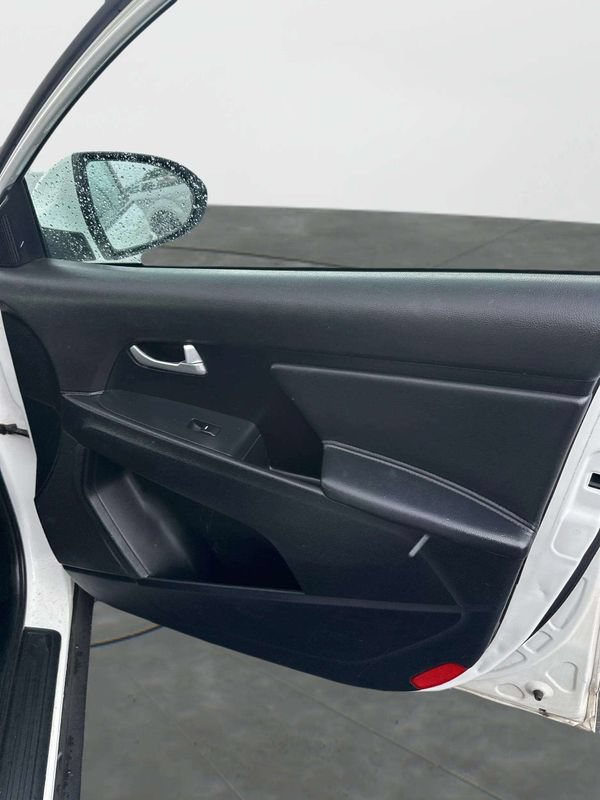 Used 2016 Kia Sportage LX AWD/4WD image 8