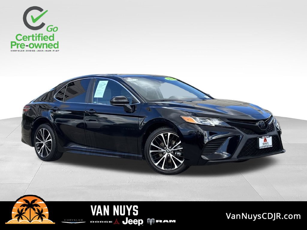 Used 2019 Toyota Camry SE w/ Carpet Mat Package