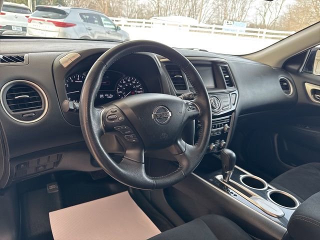 Used 2013 Nissan Pathfinder SV image 15