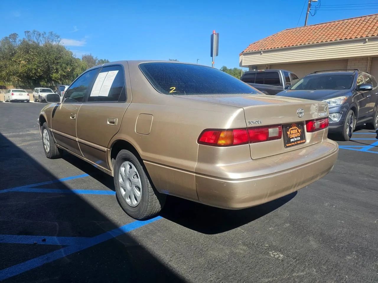 Used 1998 Toyota Camry LE FWD image 3