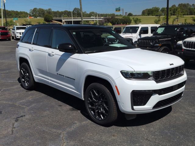 New 2026 Jeep Grand Cherokee Summit w/ Obsidian Package AWD/4WD image 2