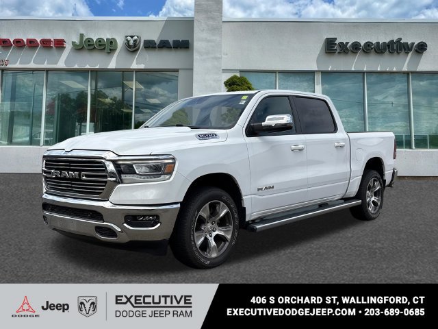 Used 2023 RAM 1500 Laramie AWD/4WD image 1