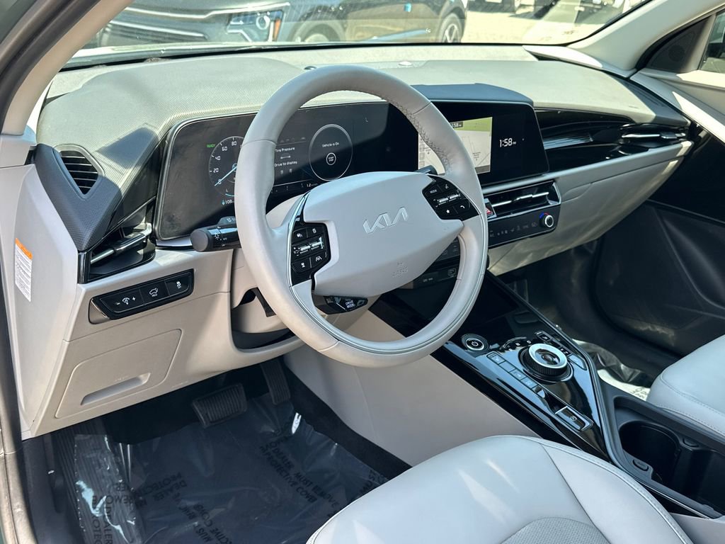 Certified 2023 Kia Niro Wind w/ Wind Preserve Package FWD image 20
