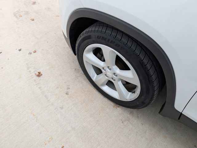 Used 2015 Chevrolet Trax LTZ image 8