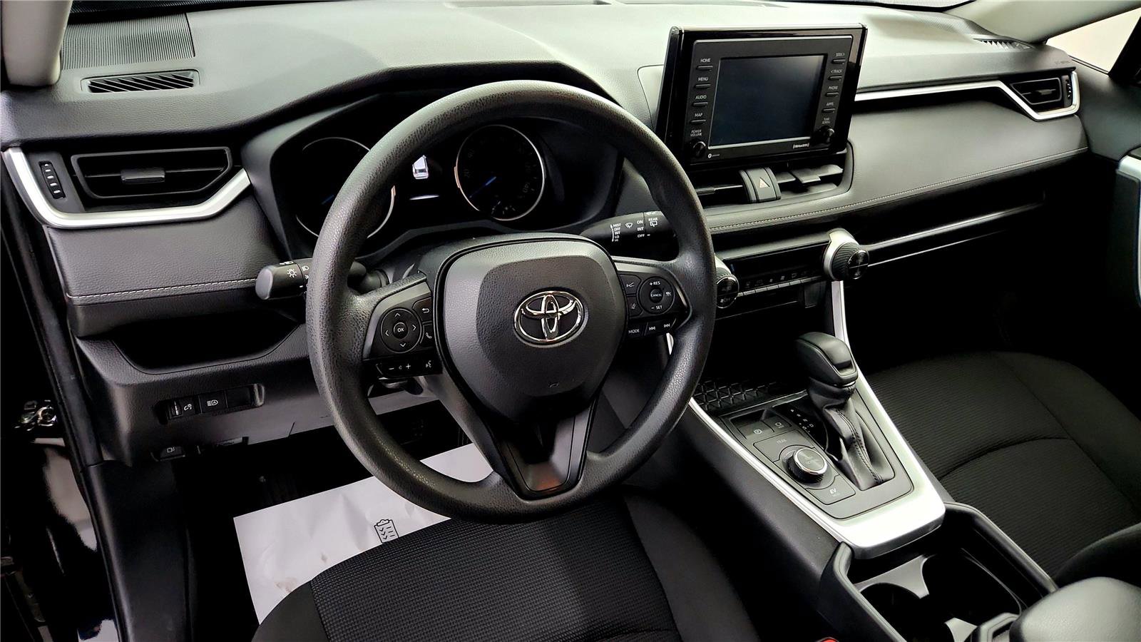 Certified 2021 Toyota RAV4 LE image 24