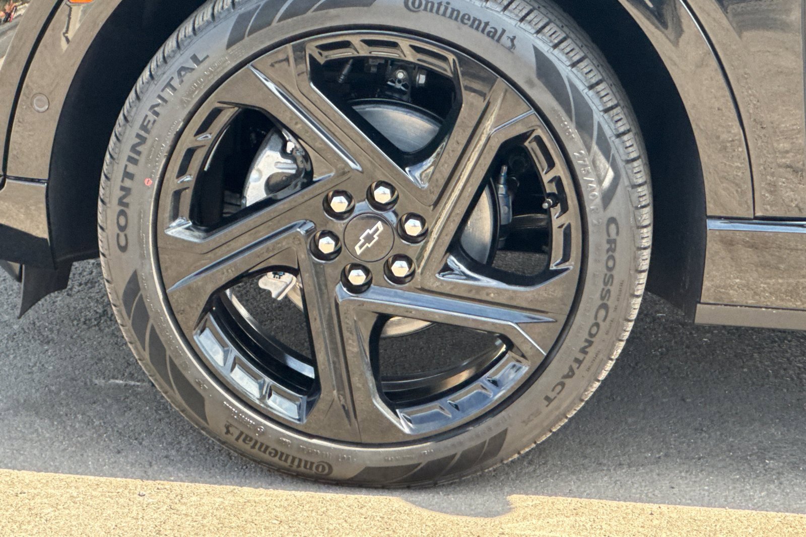 New 2025 Chevrolet Equinox EV RS image 25