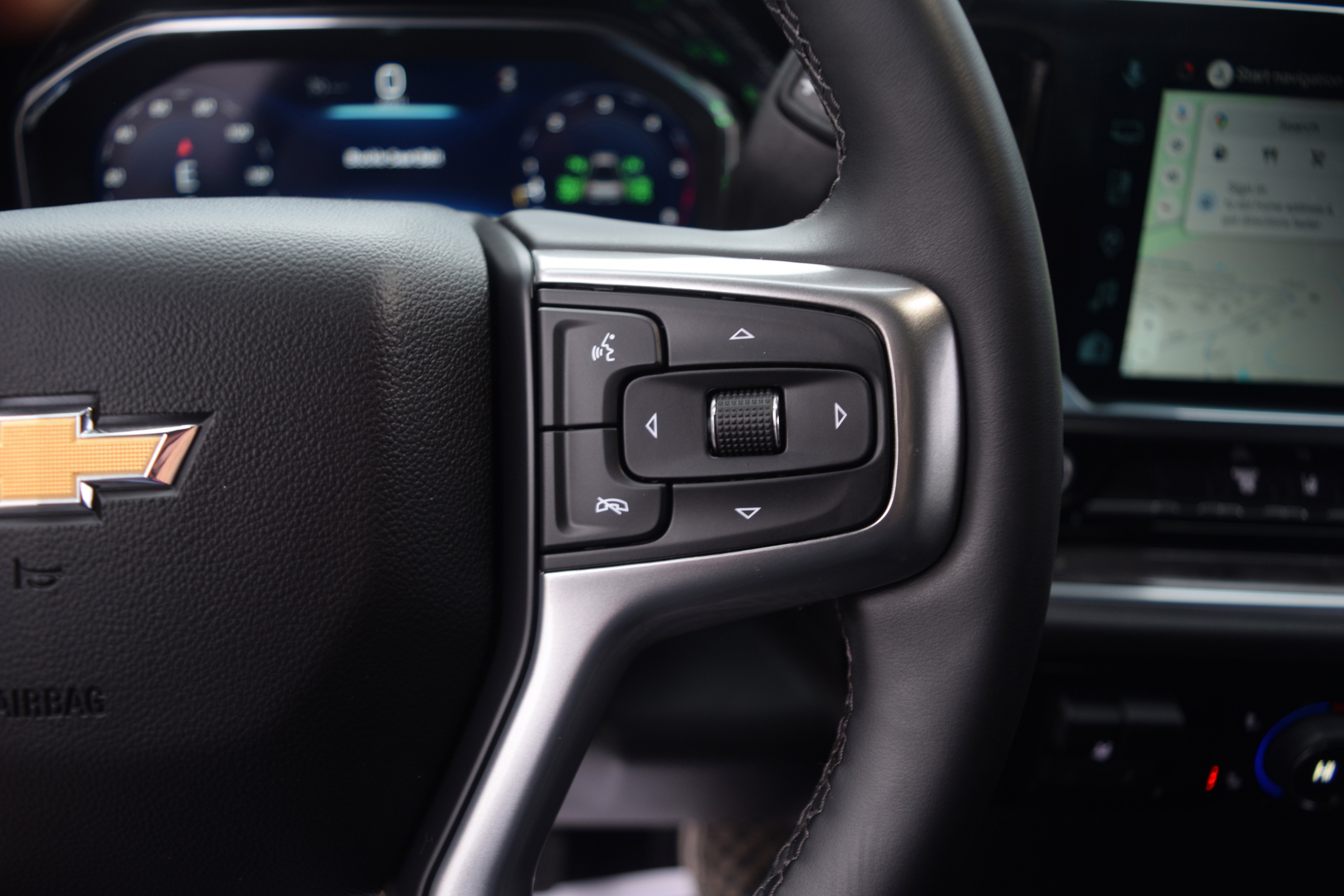 Used 2025 Chevrolet Silverado 3500 LTZ image 5