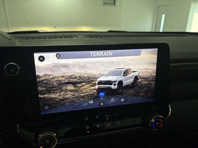 Used 2023 Chevrolet Colorado Trail Boss w/ Technology Package image 39