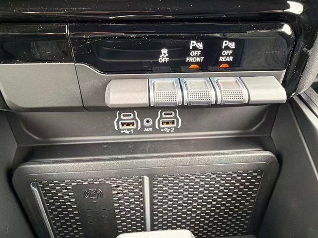 New 2026 RAM 1500 4x4 Crew Cab image 23