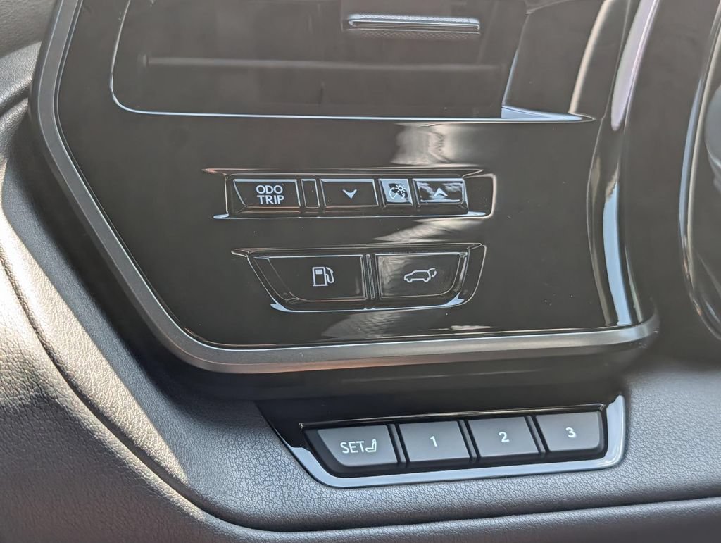 New 2026 Lexus TX 500h AWD w/ Technology Package image 17