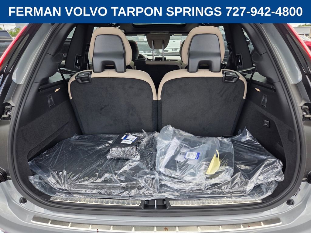 New 2026 Volvo XC90 B6 Plus w/ Protection Package Premier image 18
