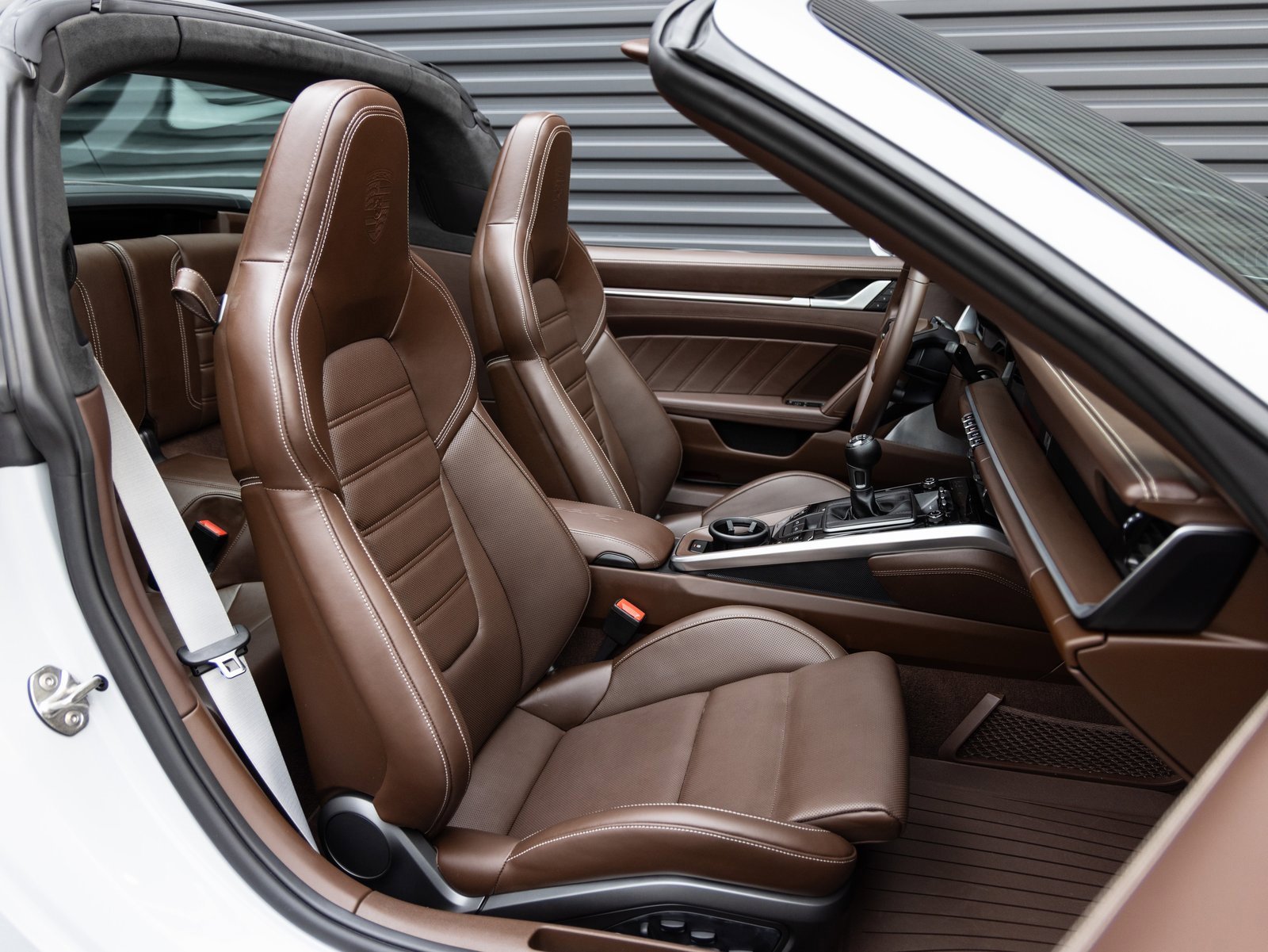 Used 2024 Porsche 911 Targa 4S w/ Premium Package image 30