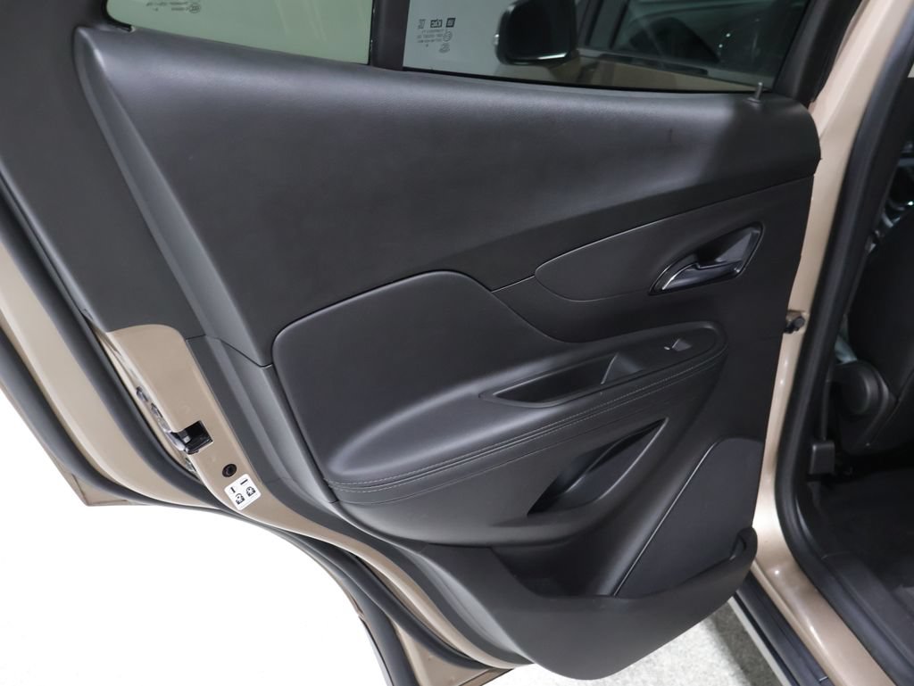Used 2019 Buick Encore Preferred w/ Safety Package AWD/4WD image 19
