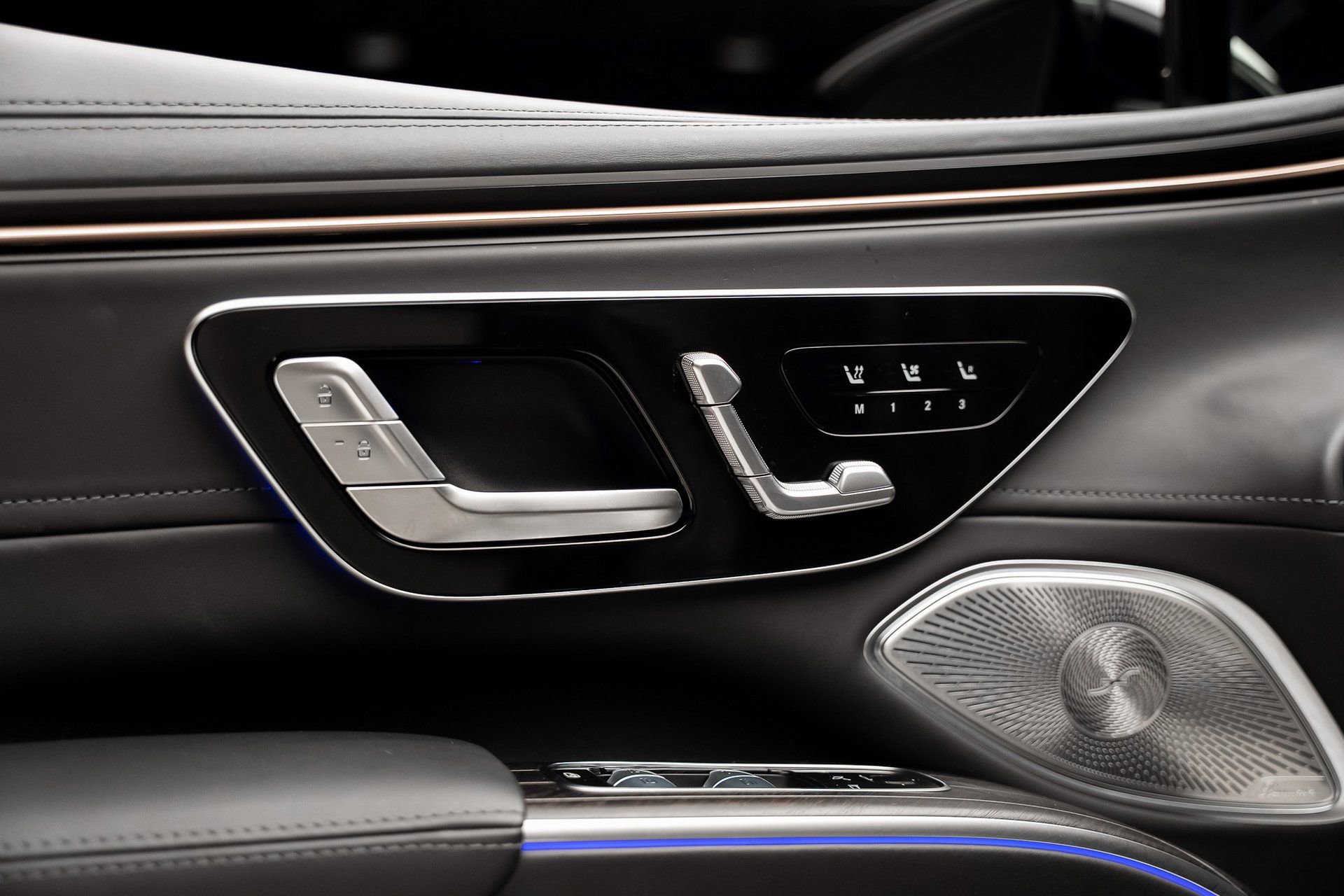 Used 2024 Mercedes-Benz Maybach EQS 680 4MATIC image 54