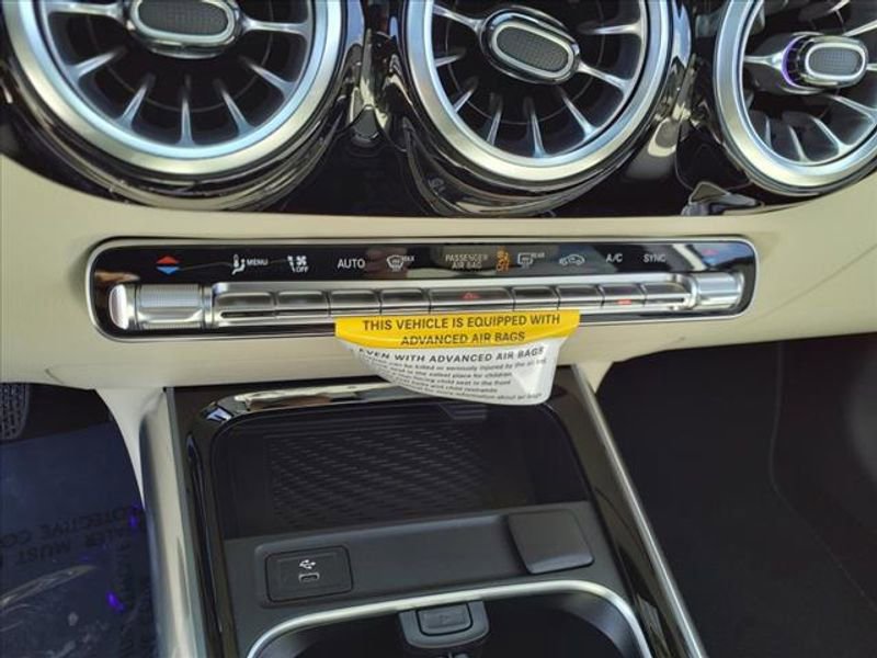 Certified 2025 Mercedes-Benz GLA 250 4MATIC image 22