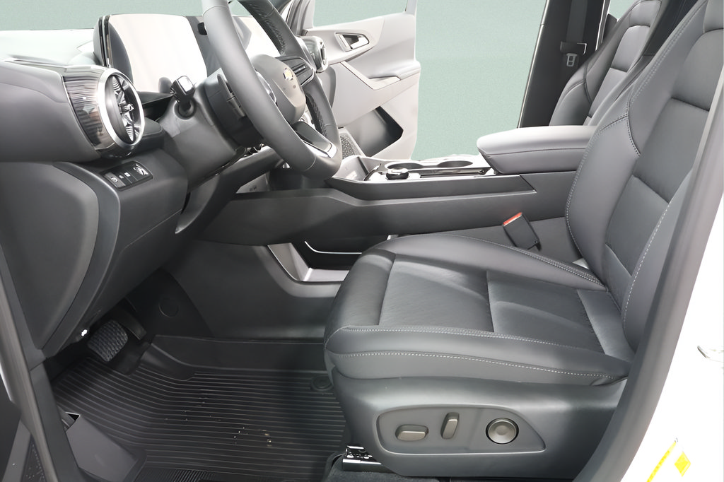 New 2027 Chevrolet Equinox LT w/ Convenience Package II FWD image 21