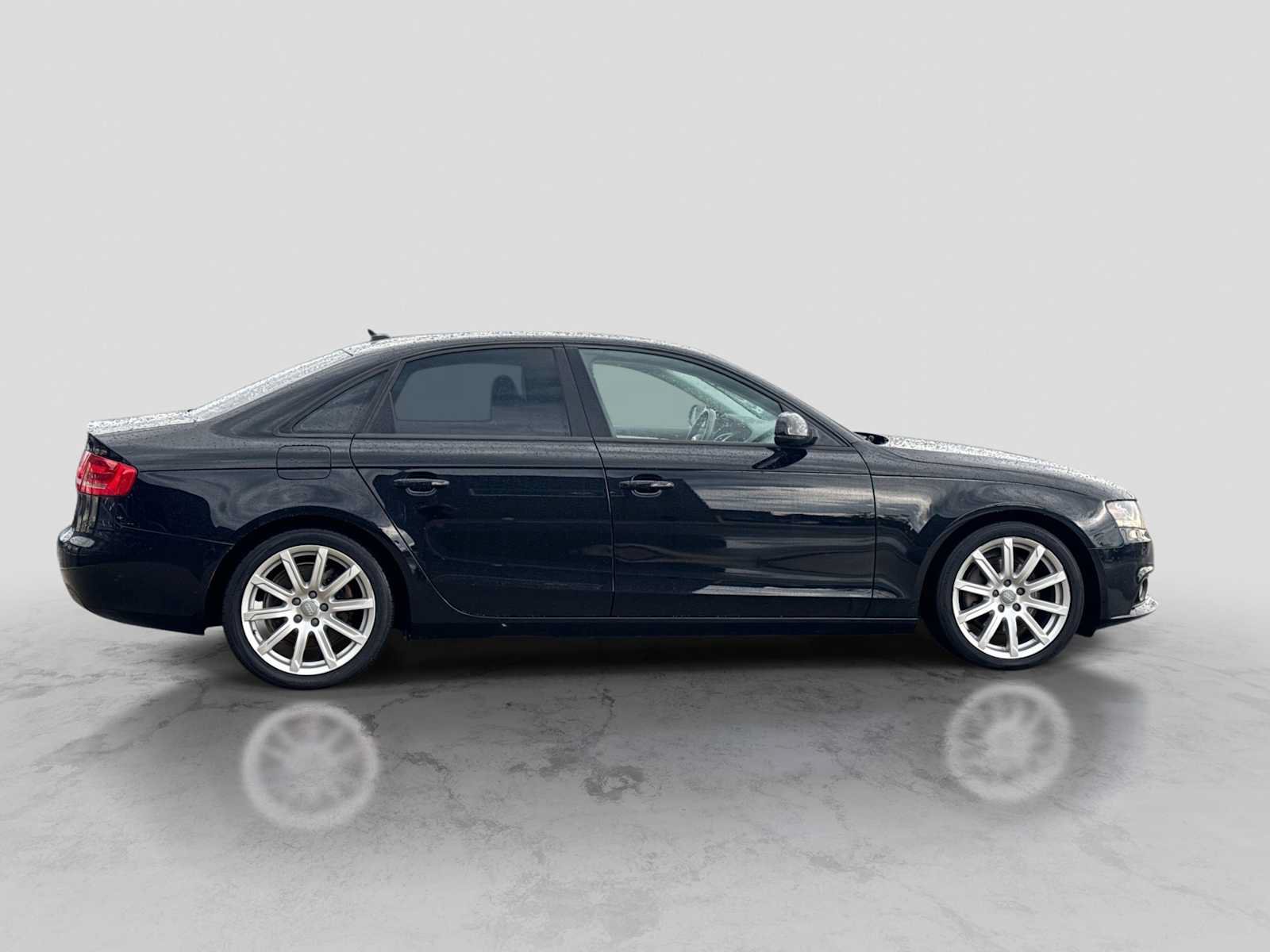 Used 2011 Audi A4 2.0T Premium w/ 18" Sport Pkg FWD image 7