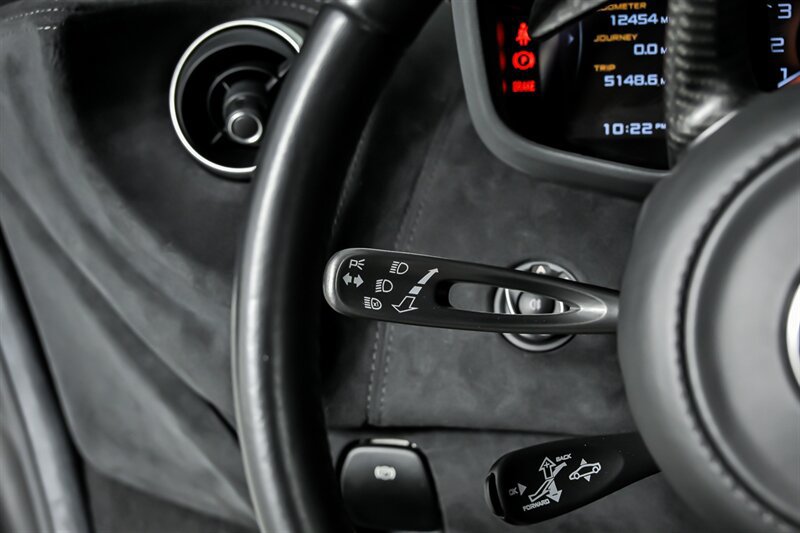 Used 2020 McLaren 600LT Spider RWD image 27