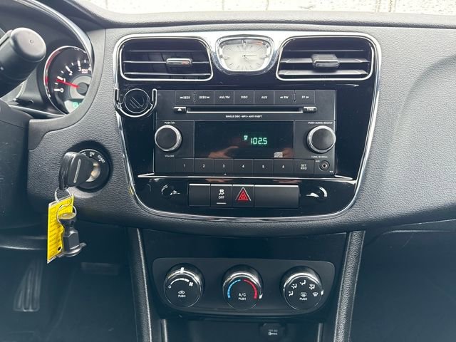 Used 2013 Chrysler 200 LX image 23