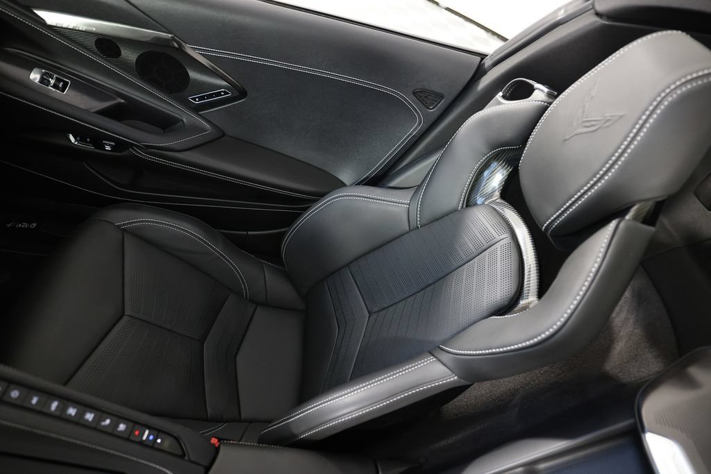 Used 2025 Chevrolet Corvette E-Ray w/ Stealth Interior Trim Package AWD/4WD image 30