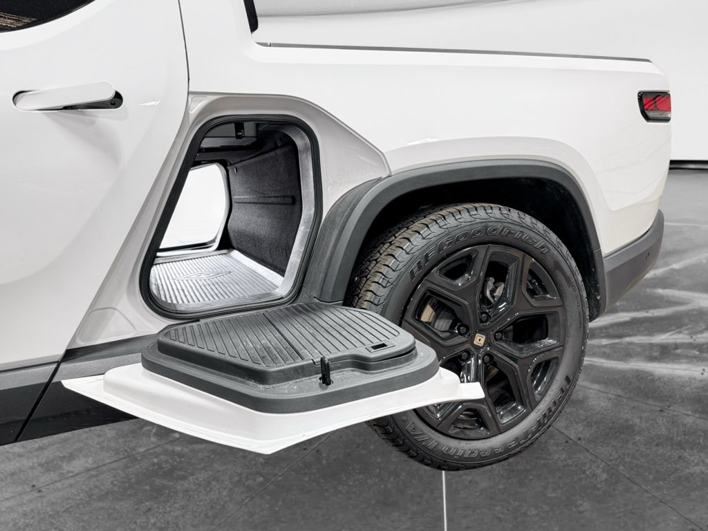 Used 2024 Rivian R1T Adventure Dual AWD/4WD image 28