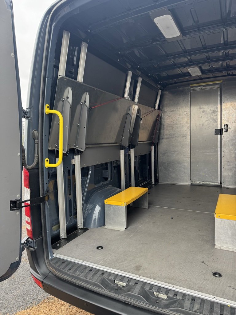 Used 2018 Mercedes-Benz Sprinter 2500 image 13