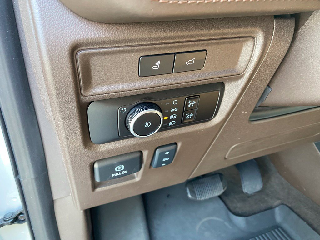 Certified 2024 Ford Expedition King Ranch AWD/4WD image 4