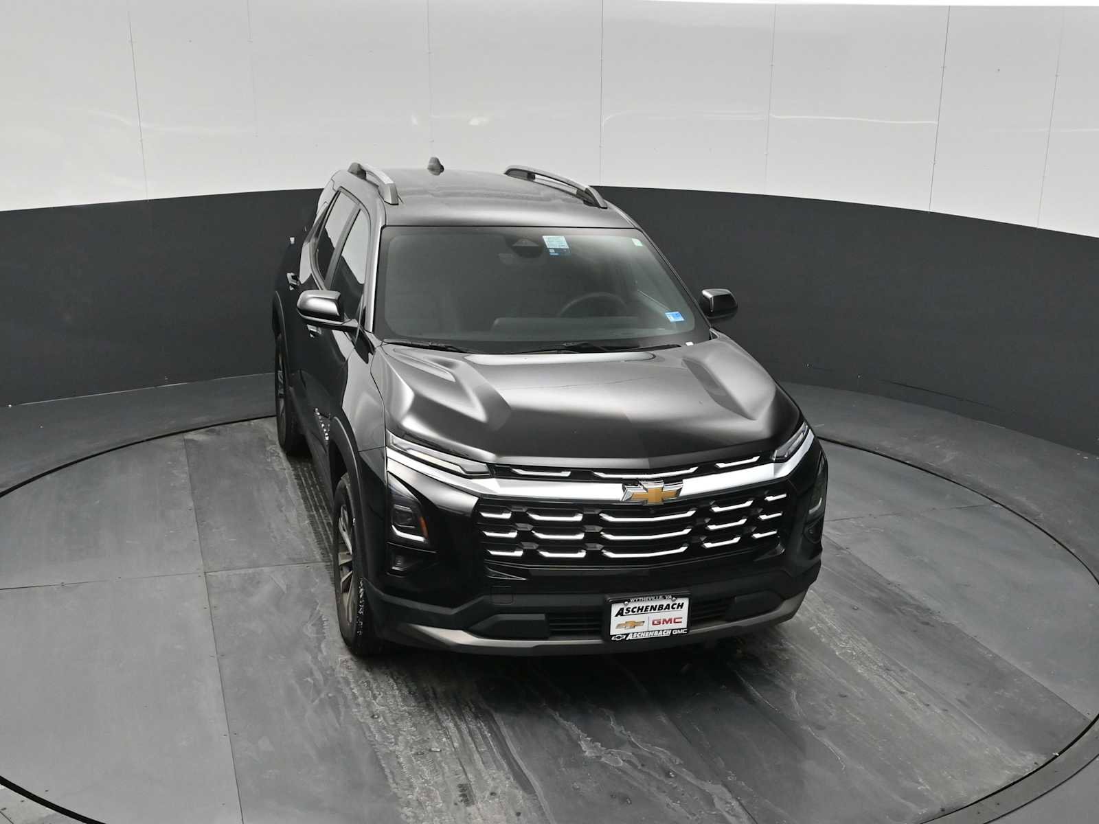 Used 2025 Chevrolet Equinox LT w/ Convenience Package II image 11