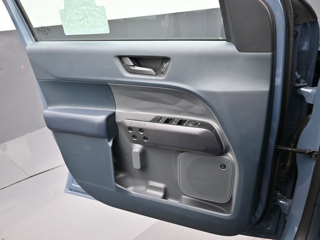 New 2025 Ford Maverick Lariat w/ Black Appearance Package image 21